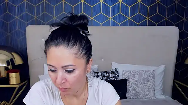 Snapshot of ValeryBlakes chatting on 11-08-25, 07:39 ValeryBlakes online show from 11-08-25, 07:39