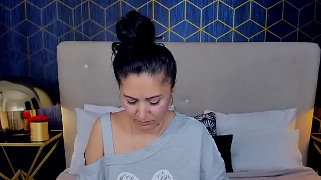 Snapshot of ValeryBlakes chatting on 11-02-25, 06:57 ValeryBlakes online show from 11-02-25, 06:57