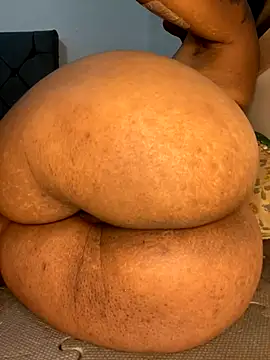 Snapshot of Charlotte_bronxxx chatting on 10-18-25, 07:16 Charlotte bronxxx online show from 10-18-25, 07:16