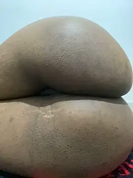 Snapshot of Charlotte_bronxxx chatting on 03-12-25, 11:44 Charlotte bronxxx online show from 03-12-25, 11:44