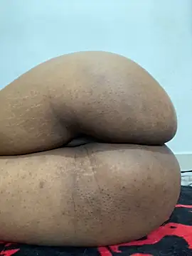 Snapshot of Charlotte_bronxxx chatting on 02-11-25, 08:20 Charlotte bronxxx online show from 02-11-25, 08:20