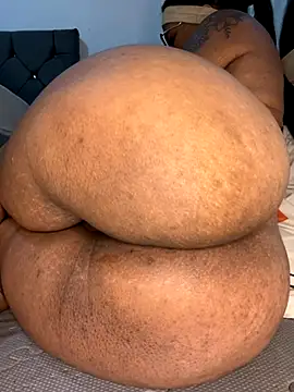 Charlotte bronxxx online show from 12-03-25, 10:53