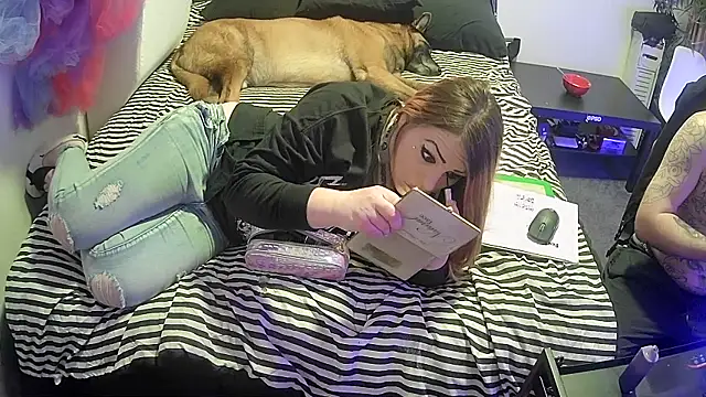 barbieinbondage7 online show from 03-06-25, 11:47