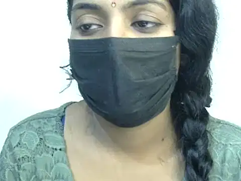 Snapshot of Reddy_Trisha chatting on 01-25-25, 09:57 Reddy Trisha online show from 01-25-25, 09:57