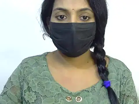 Snapshot of Reddy_Trisha chatting on 01-25-25, 06:46 Reddy Trisha online show from 01-25-25, 06:46