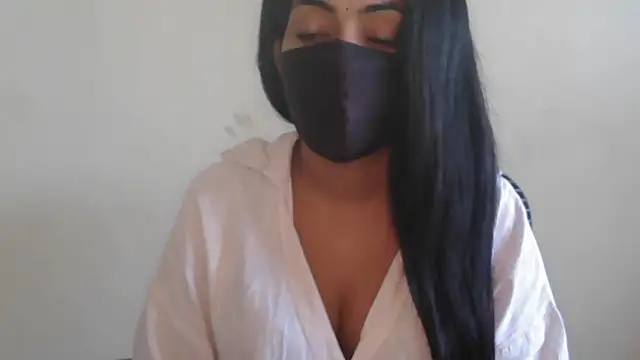 Snapshot of Reddy_Trisha chatting on 11-17-25, 06:06 Reddy Trisha online show from 11-17-25, 06:06