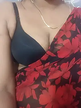 Snapshot of Vedha_Vedhika chatting on 10-27-25, 05:58 Vedha Vedhika online show from 10-27-25, 05:58