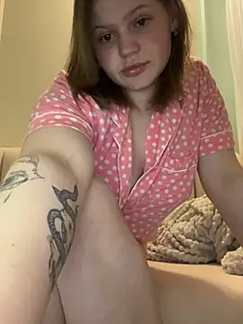 Snapshot of Bella_Eloise chatting on 03-13-25, 11:27 Bella Eloise online show from 03-13-25, 11:27