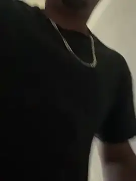 Snapshot of paullliliu chatting on 01-22-25, 04:12 paullliliu online show from 01-22-25, 04:12