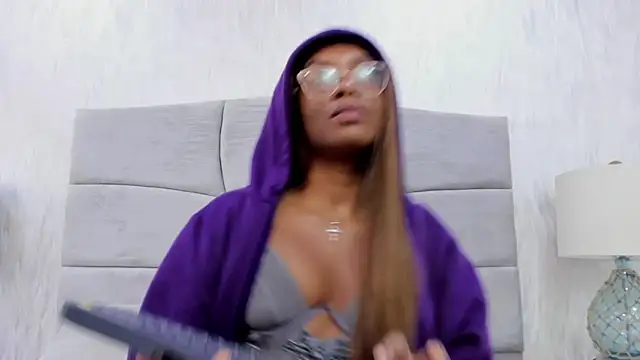 JennCarter  online show from 03-06-25, 01:48