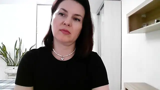 Victoria Glam online show from 10-03-25, 05:14