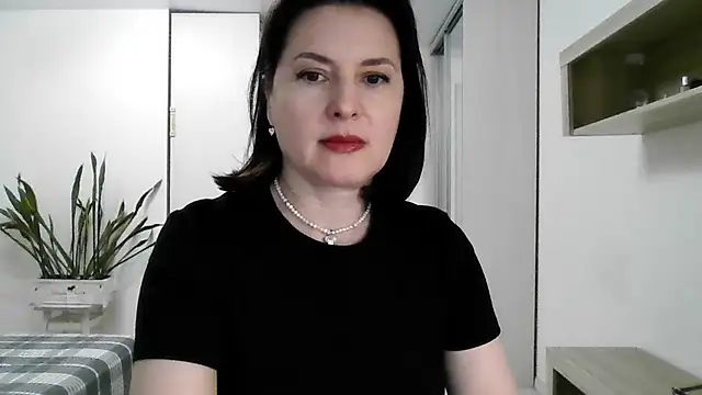 Victoria Glam online show from 09-19-25, 05:39