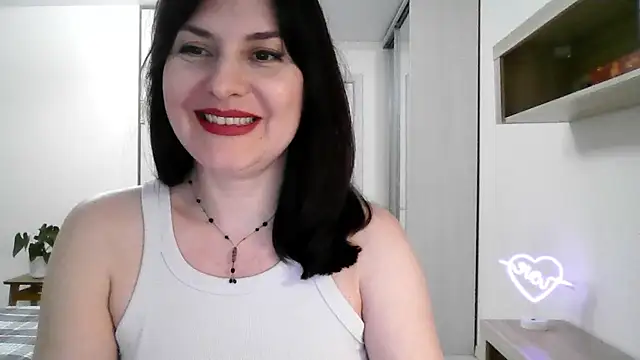 Victoria Glam online show from 03-20-25, 09:24