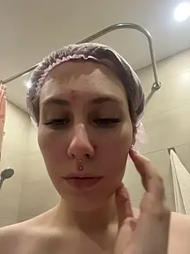 Molli Luv online show from 11-12-25, 06:56