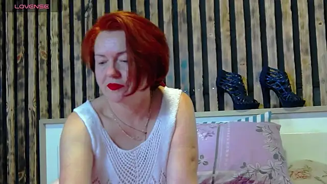 Alis Lovi online show from 11-11-25, 01:39