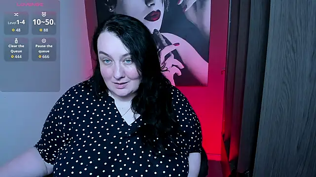 QueenOfHaze online show from 04-11-26, 08:34