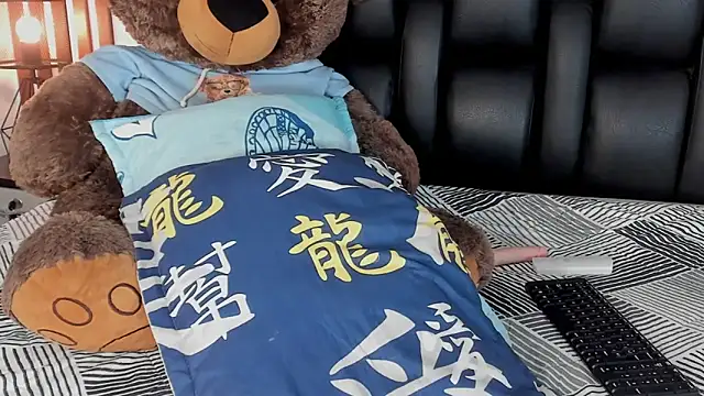 Snapshot of Amberr1 chatting on 03-19-25, 06:34 Amberr1 online show from 03-19-25, 06:34