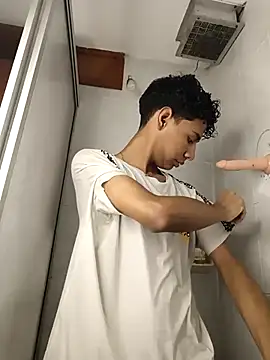 Snapshot of Amberr1 chatting on 03-15-25, 03:27 Amberr1 online show from 03-15-25, 03:27