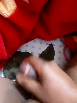 Snapshot of mhmia chatting on 02-14-25, 04:26 mhmia online show from 02-14-25, 04:26