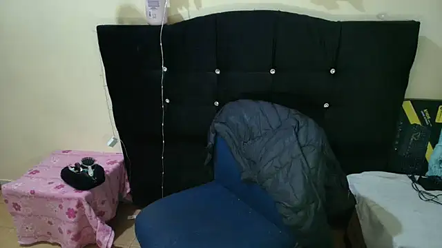 MelodyHott2 online show from 01-06-26, 01:42