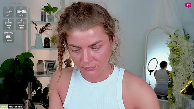 Donna Sun online show from 02-26-26, 06:35