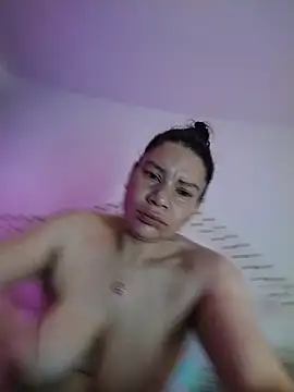 isabelajonesgl online show from 12-02-25, 03:47