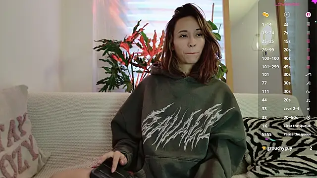 GerberaBlooms77 online show from 03-25-26, 10:58