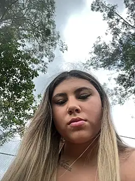 MeganCrow online show from 01-10-26, 07:20