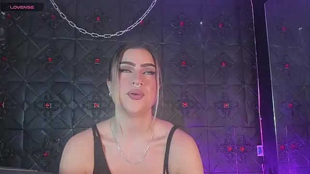 Snapshot of Valka_praskov chatting on 12-18-25, 02:21 Valka praskov online show from 12-18-25, 02:21