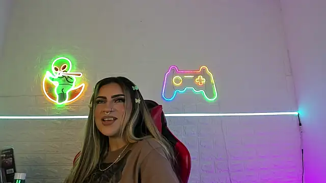 Snapshot of Valka_praskov chatting on 12-02-25, 01:13 Valka praskov online show from 12-02-25, 01:13