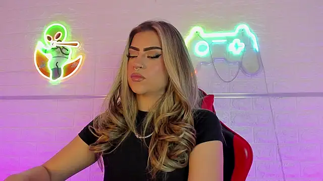 Snapshot of Valka_praskov chatting on 01-13-26, 02:21 Valka praskov online show from 01-13-26, 02:21