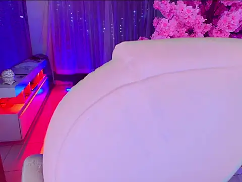 latexgoddes online show from 10-23-25, 01:26