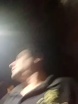 Snapshot of petxxl chatting on 11-22-25, 01:37 petxxl online show from 11-22-25, 01:37