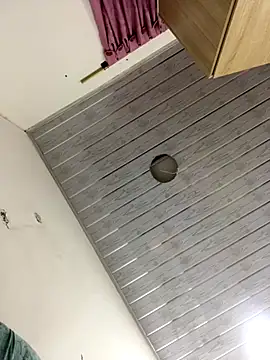 Snapshot of Girl_milk7 chatting on 10-23-25, 06:12 Girl milk7 online show from 10-23-25, 06:12