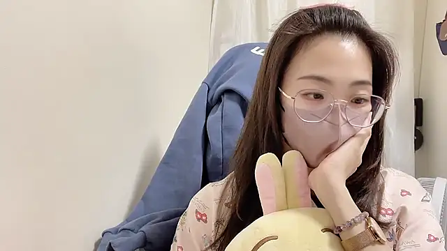 Chu1314 online show from 12-05-25, 03:43