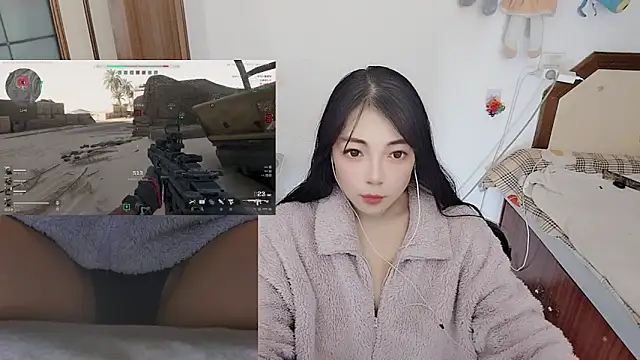 Snapshot of Song_99 chatting on 02-10-26, 01:15 Song 99 online show from 02-10-26, 01:15