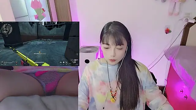 Snapshot of Song_99 chatting on 03-29-26, 01:13 Song 99 online show from 03-29-26, 01:13