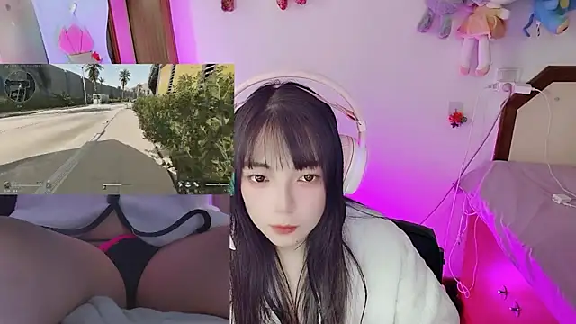 Snapshot of Song_99 chatting on 04-08-26, 06:26 Song 99 online show from 04-08-26, 06:26