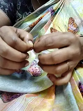 laxmitelugu78 online show from 03-11-25, 10:51