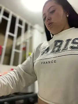 Snapshot of Im-Allysoon chatting on 02-01-25, 12:18 Im-Allysoon online show from 02-01-25, 12:18