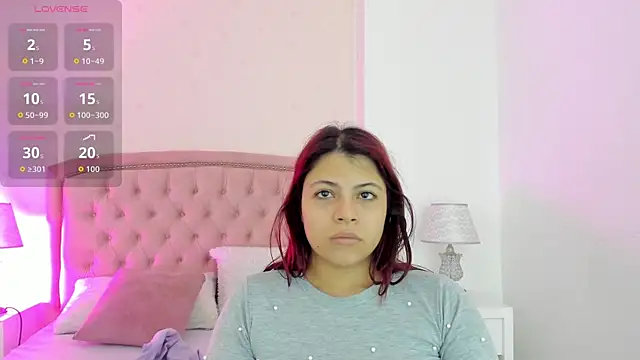 Kendall  Fox online show from 11-12-25, 05:33