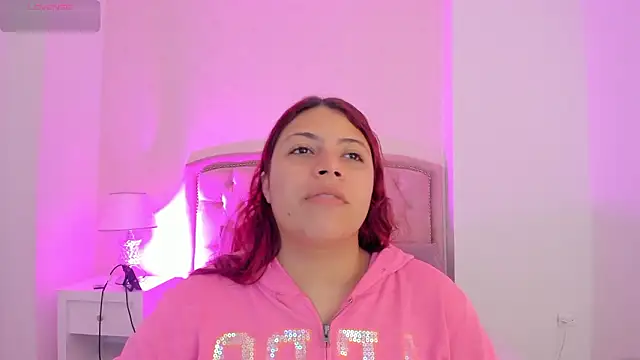 Kendall  Fox online show from 02-12-26, 05:18