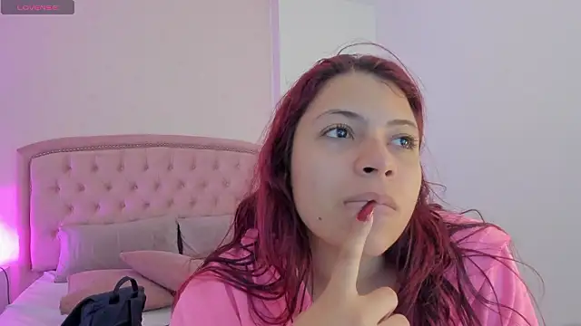 Kendall  Fox online show from 02-05-26, 06:09