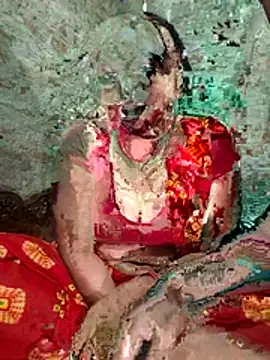 Snapshot of Simrandeshipp chatting on 03-13-26, 05:18 Simrandeshipp online show from 03-13-26, 05:18