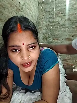 Snapshot of Simrandeshipp chatting on 03-11-26, 05:18 Simrandeshipp online show from 03-11-26, 05:18