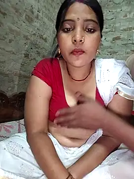 Snapshot of Simrandeshipp chatting on 03-09-26, 05:05 Simrandeshipp online show from 03-09-26, 05:05