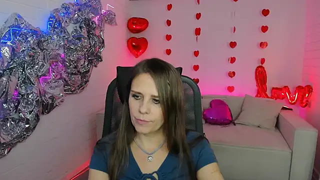 EmiliaBedy online show from 03-18-25, 09:23