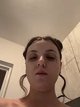 bunnythetailor online show from 02-01-25, 01:55