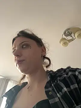 bunnythetailor online show from 02-26-25, 06:51