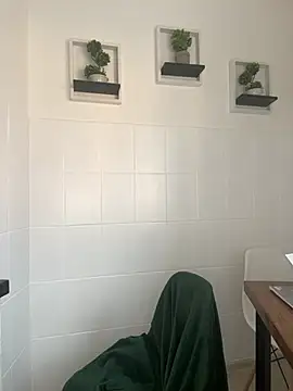 bunnythetailor online show from 02-06-25, 02:58